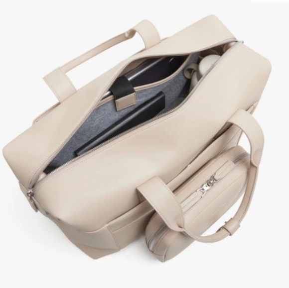 Monos Metro Duffel Vegan Leather New - Picture 13 of 16